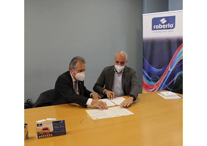 Foto Roberlo amplía el convenio de suministro de material y conocimiento a los ciclos formativos de mantenimiento y reparación de carrocería.